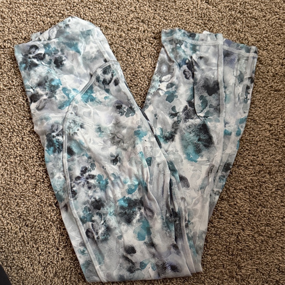 lululemon athletica Blue and Gray Patterned Leggings